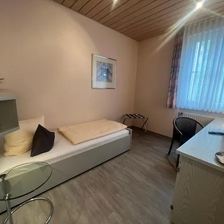 Отель Cronberger Hof 3*