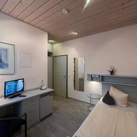 Cronberger Hof 3* Ладенбург