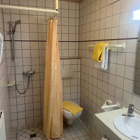 Cronberger Hof Отель 3*